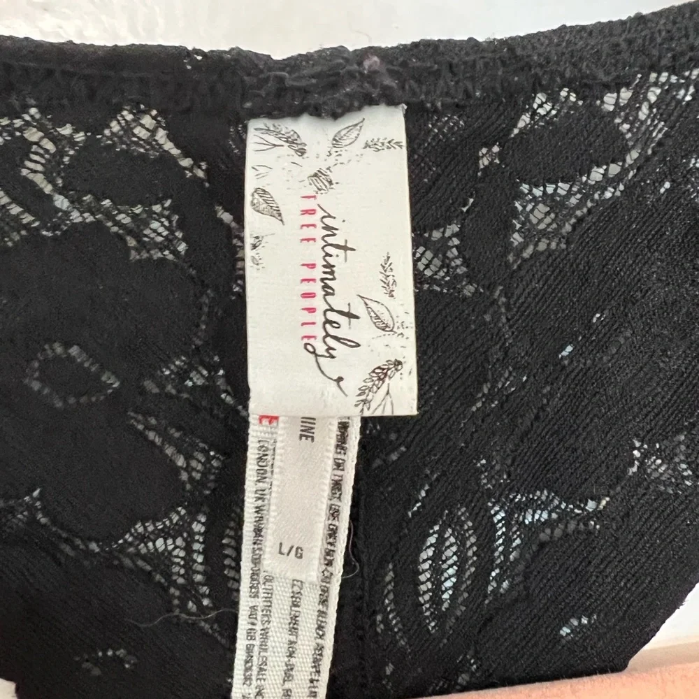 Free People Women's Galloon Lace Racerback - Black Sz Large - Picture 8 of 12
